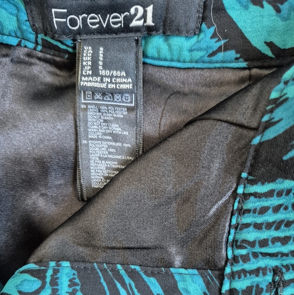 Flowy skirt - Picture 2 of 3